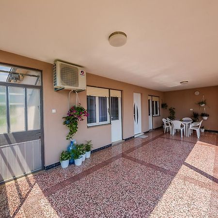 Apartman Adriatic Apartment Kastela Exterior photo